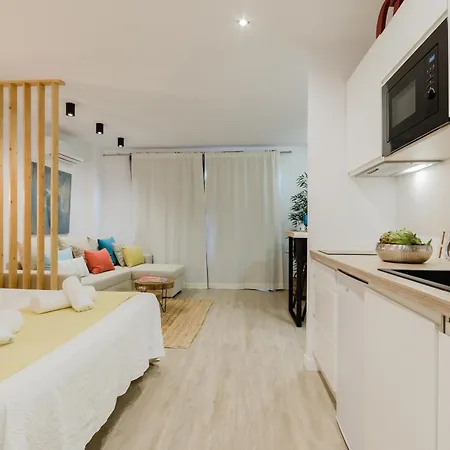Apartment Holidays *