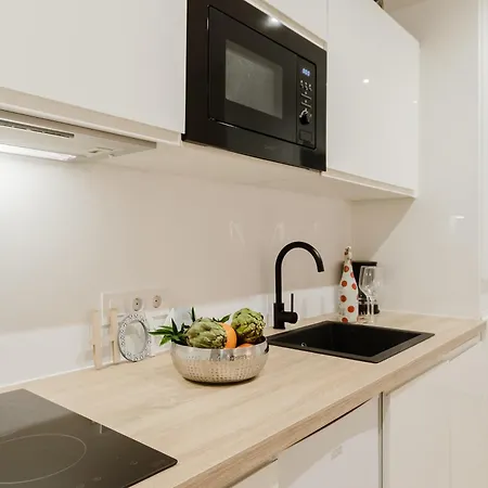 Apartment Holidays *